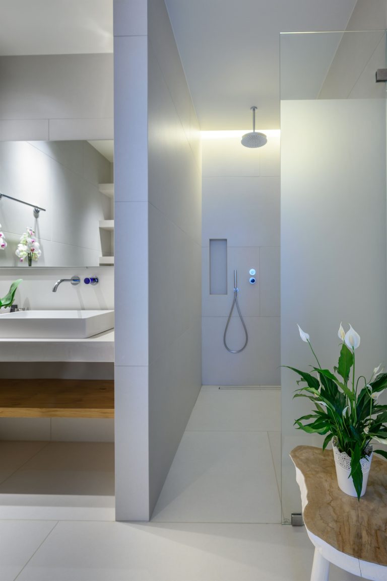 Liades-Luxury-Villa-Bathroom-4